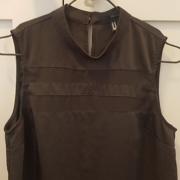 Forever 21 Short Sleeve Blouse - Picture 3 of 5